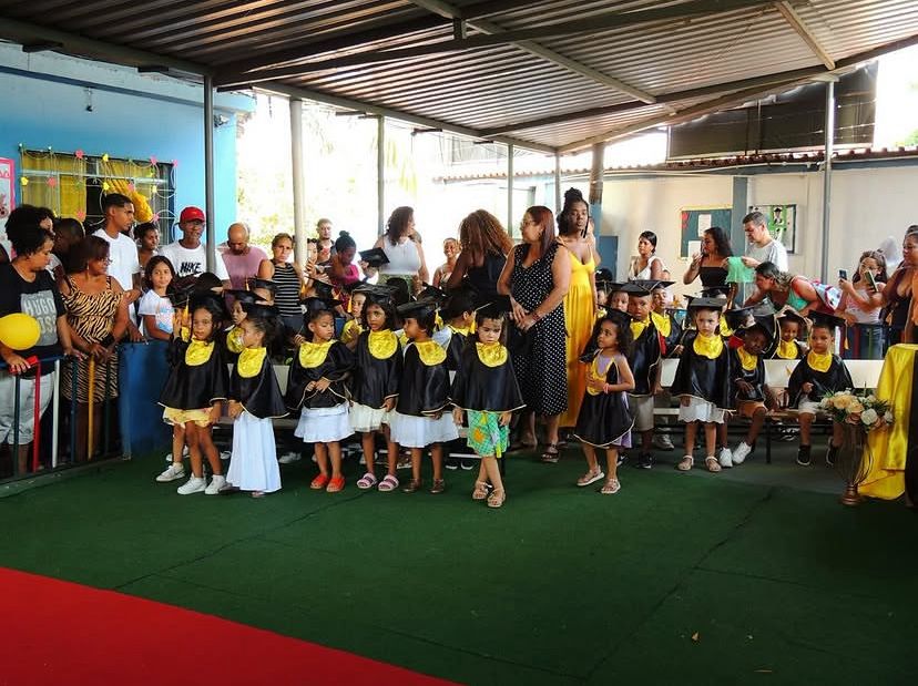 Foto real da rotina da Creche Gente Inocente